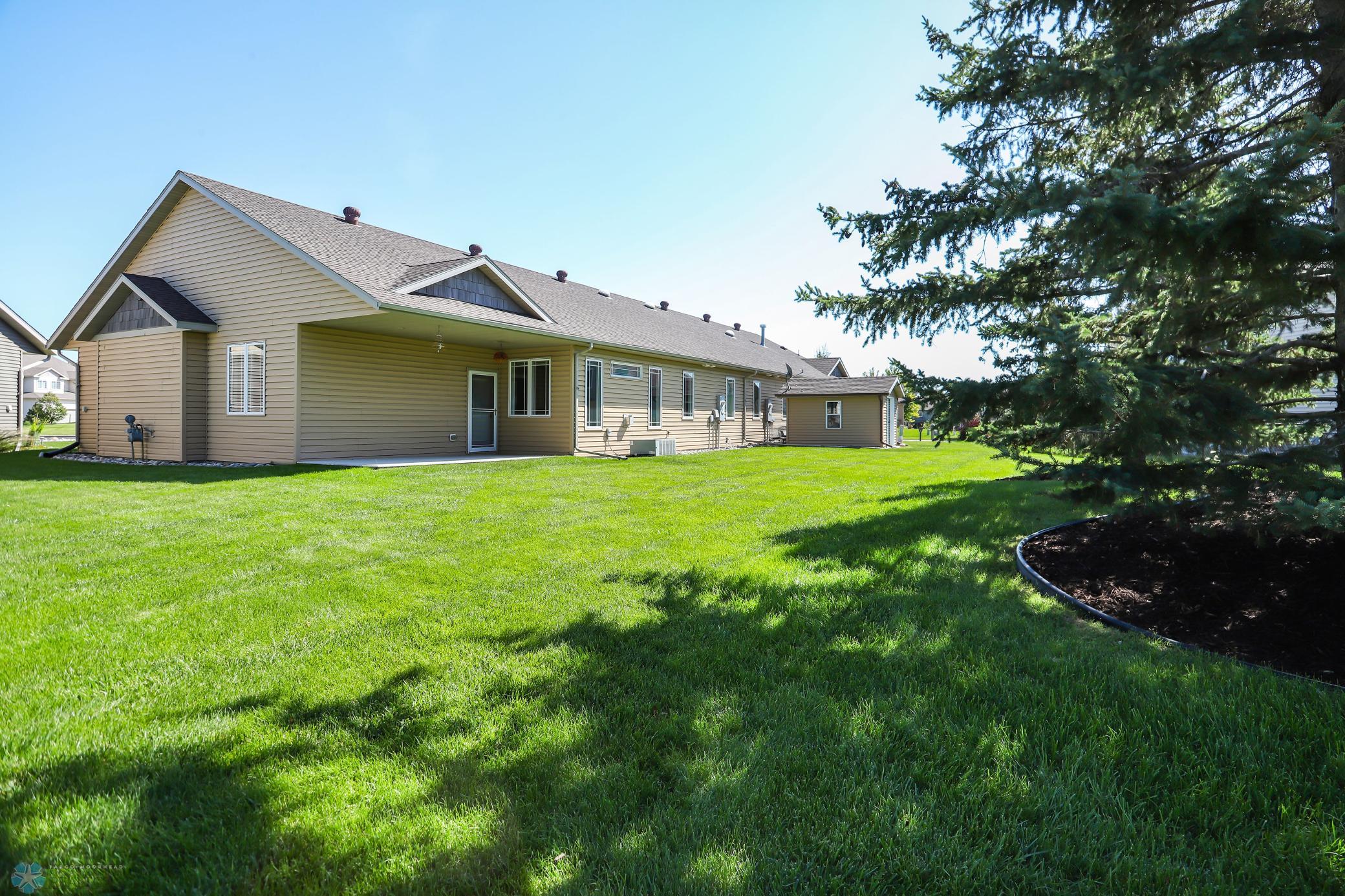rear exterior view 1