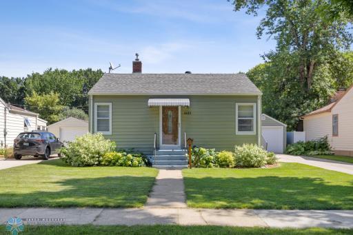 1633 3rd Street N, Fargo, ND 58102