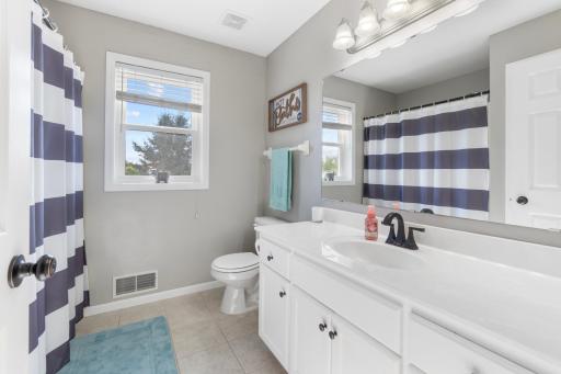19964 English Court, Farmington, MN 55024