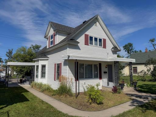 909 America Avenue NW, Bemidji, MN 56601