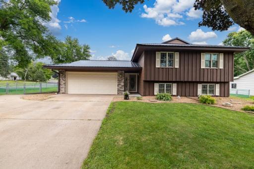 7615 Immanuel Avenue S, Cottage Grove, MN 55016