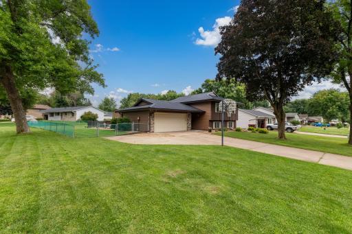 7615 Immanuel Avenue S, Cottage Grove, MN 55016