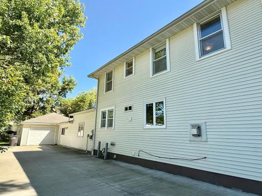 409 15th Street SW, Willmar, MN 56201