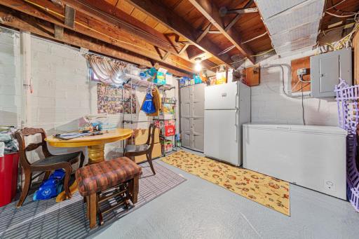 207 9th Avenue SW, Faribault, MN 55021