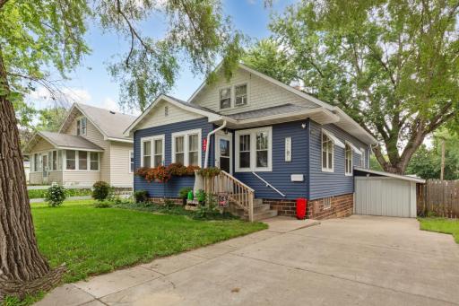 207 9th Avenue SW, Faribault, MN 55021