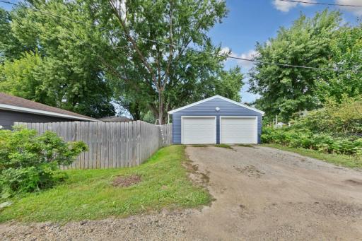 207 9th Avenue SW, Faribault, MN 55021