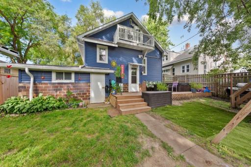 207 9th Avenue SW, Faribault, MN 55021
