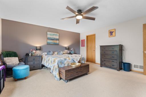 3322 Dorset Lane NW, Rochester, MN 55901