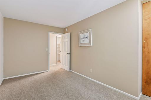 1320 Wagon Wheel Road, Hopkins, MN 55343