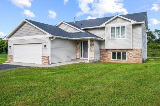 Welcome to 528 Jackson Cir - Additional photos coming soon!
