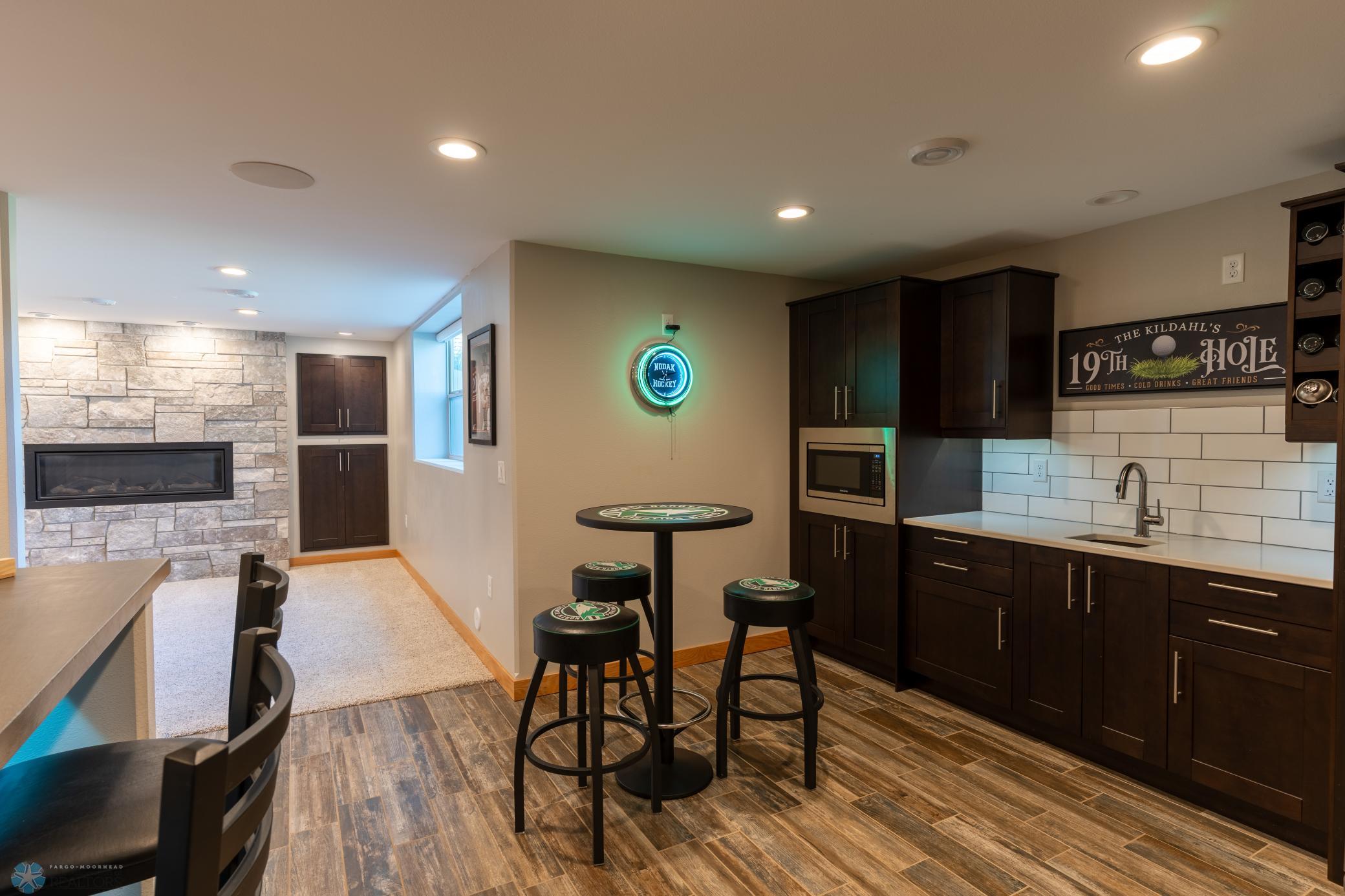 Basement Wet Bar 1