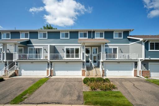 Welcome home to this wonderful 2 bedroom, 2 bathroom townhome!