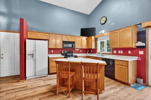 809 4th Street NE, Kasson, MN 55944