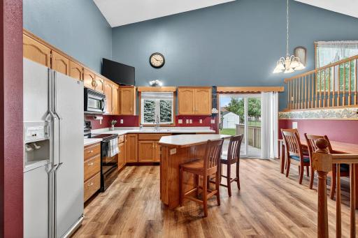 809 4th Street NE, Kasson, MN 55944