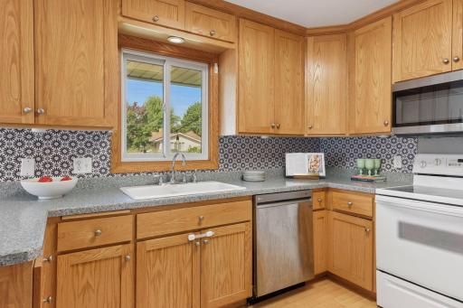 3827 Adair Avenue N, Minneapolis, MN 55422