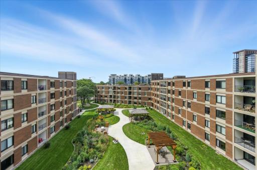 7220 York Avenue S, 504, Minneapolis, MN 55435