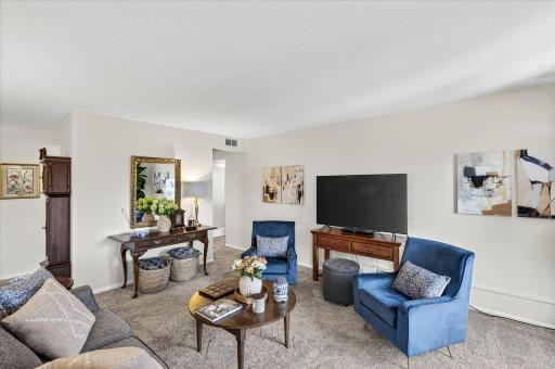 7220 York Avenue S, 504, Minneapolis, MN 55435