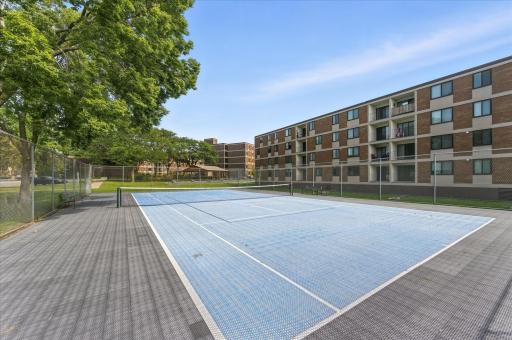 7220 York Avenue S, 504, Minneapolis, MN 55435