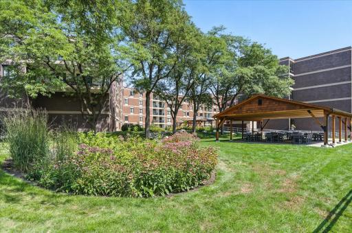 7220 York Avenue S, 504, Minneapolis, MN 55435
