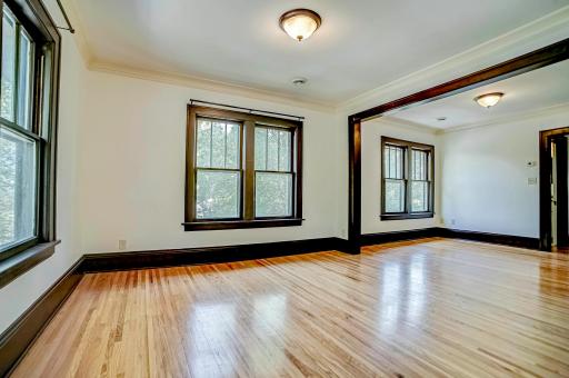 445 Lexington Parkway S, Saint Paul, MN 55105