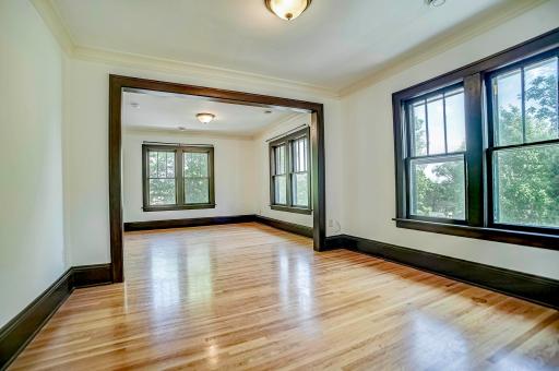 445 Lexington Parkway S, Saint Paul, MN 55105