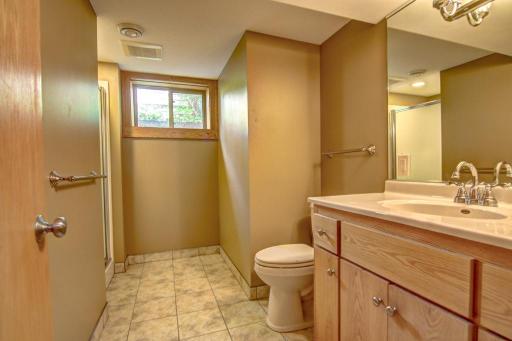 445 Lexington Parkway S, Saint Paul, MN 55105