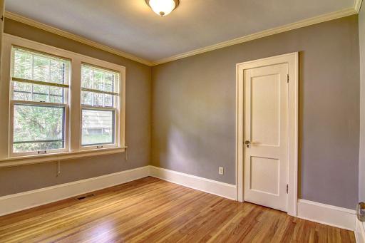 445 Lexington Parkway S, Saint Paul, MN 55105