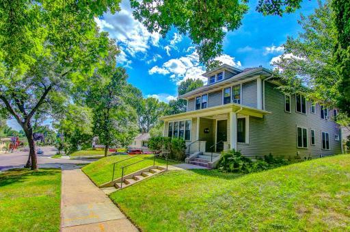 445 Lexington Parkway S, Saint Paul, MN 55105