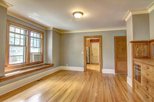 445 Lexington Parkway S, Saint Paul, MN 55105