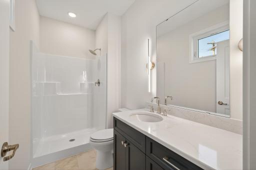 2007 6th Street N, Saint Paul, MN 55109