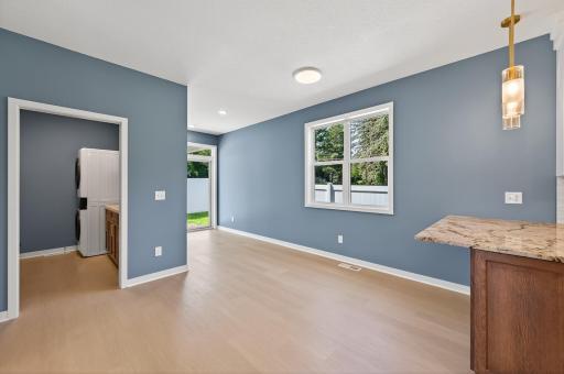 2007 6th Street N, Saint Paul, MN 55109