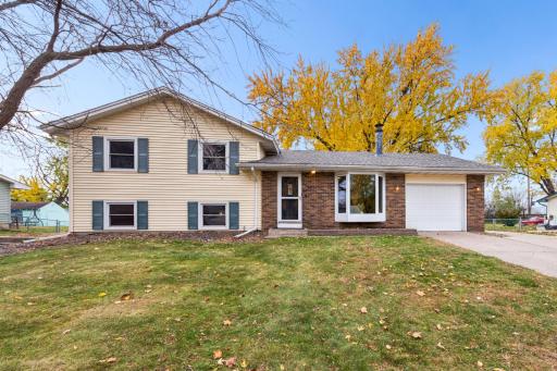 8418 Harkness Road S, Cottage Grove, MN 55016