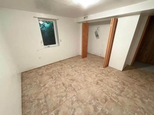 1916 3rd Avenue SE, Austin, MN 55912