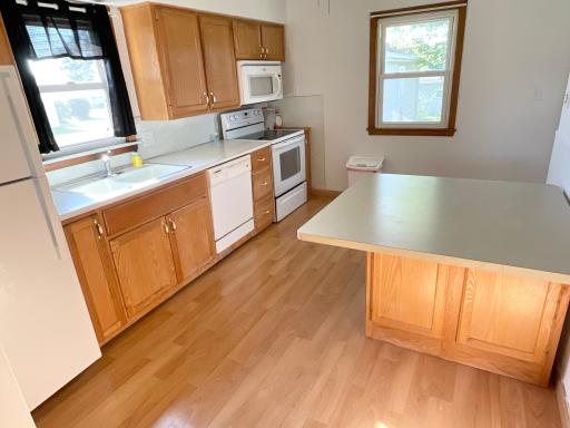 1916 3rd Avenue SE, Austin, MN 55912