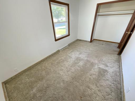 1916 3rd Avenue SE, Austin, MN 55912