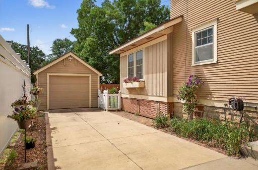 804 1st Street NW, Rochester, MN 55901