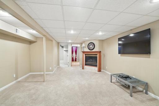 3971 Stacker Place, Saint Paul, MN 55110