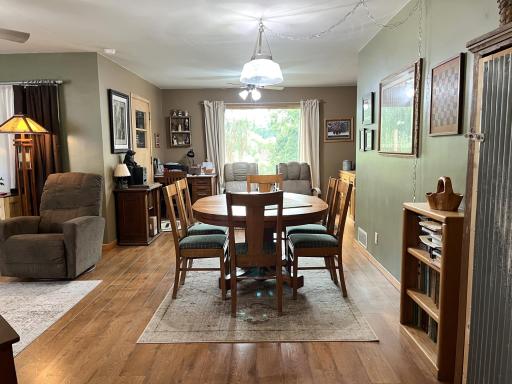 651 River Road, Windom, MN 56101