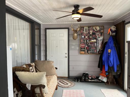 651 River Road, Windom, MN 56101
