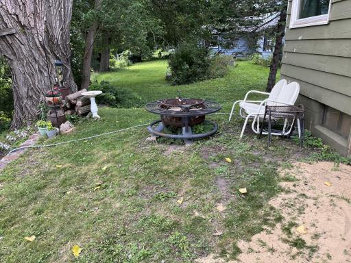 651 River Road, Windom, MN 56101