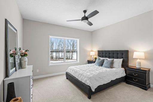 2817 Victoria Street N, Roseville, MN 55113