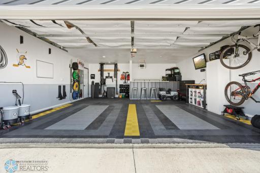 2159 Admiral Drive W, West Fargo, ND 58078
