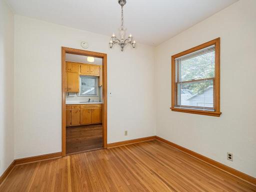234 Haskell St E West Saint Paul MN 55118 USA-013-018-Dining Room-MLS_Size.jpg