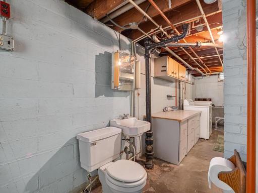 234 Haskell St E West Saint Paul MN 55118 USA-029-026-Laundry-MLS_Size.jpg