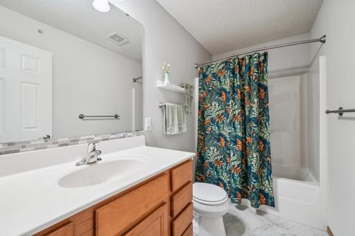 19384 Claremont Drive, Farmington, MN 55024