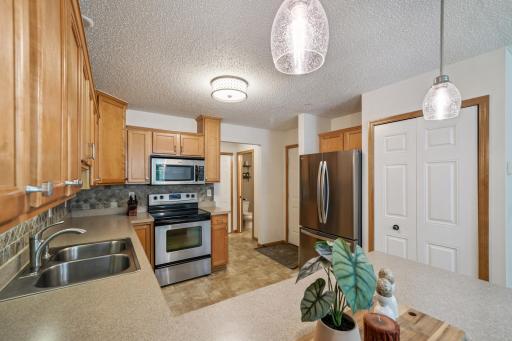 19384 Claremont Drive, Farmington, MN 55024