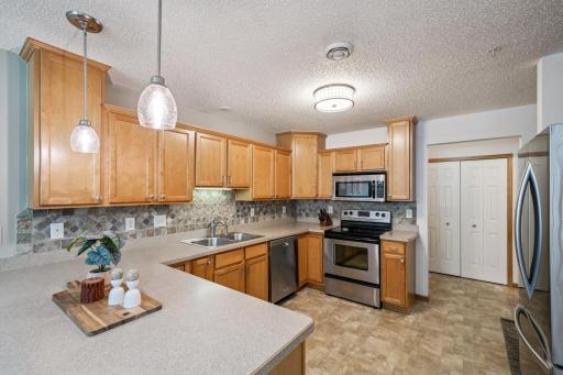 19384 Claremont Drive, Farmington, MN 55024