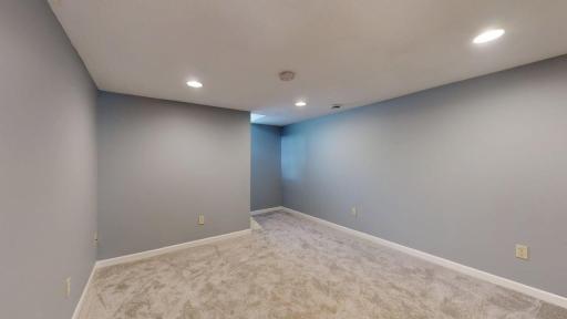 2519 19th Avenue NW, Rochester, MN 55901