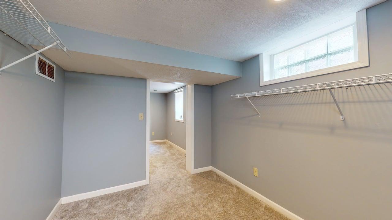 Walk-in closet.jpg