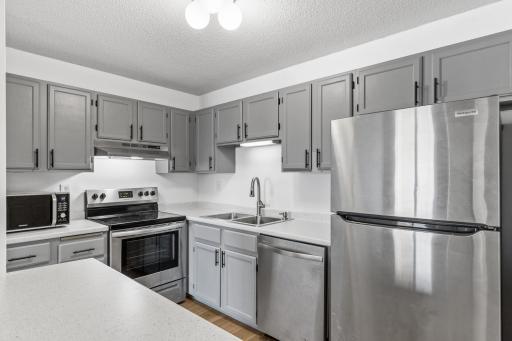 66 9th Street E, 1712, Saint Paul, MN 55101